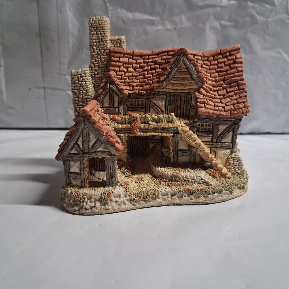David Winter Cottages - The Bothy - 1983 Hand Painted COA And Original Box